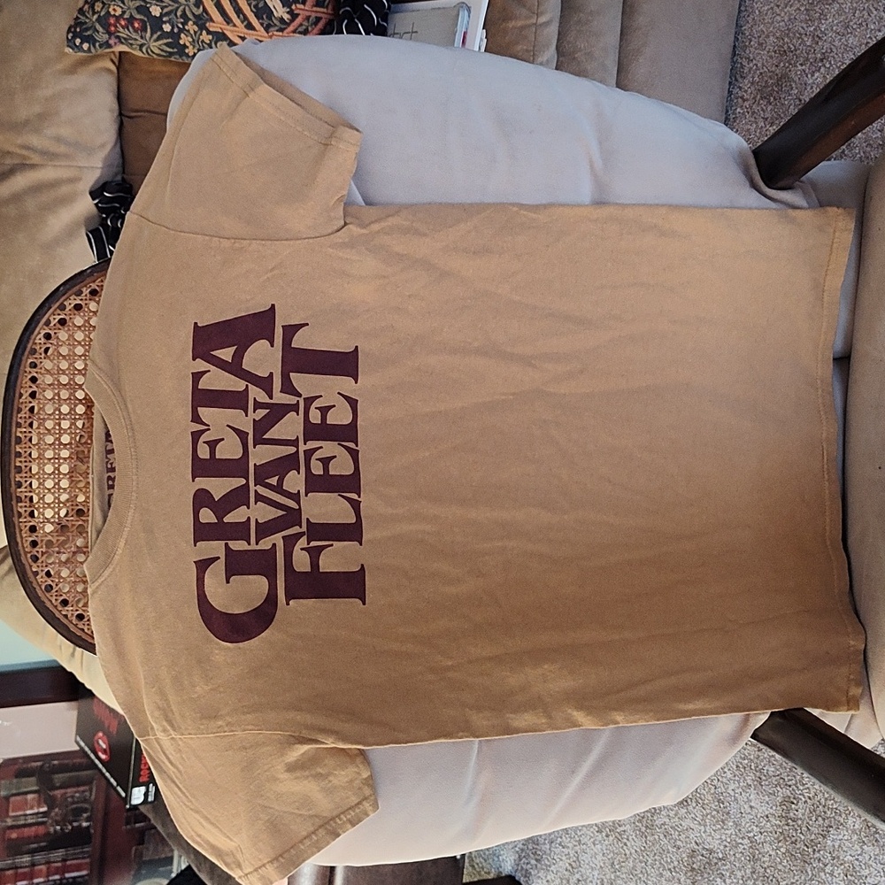 Greta Van Fleet 100%cotton t shirt 👕 worn condition